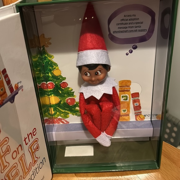 NEW elf on the shelf boy with outfit - Picture 3 of 6